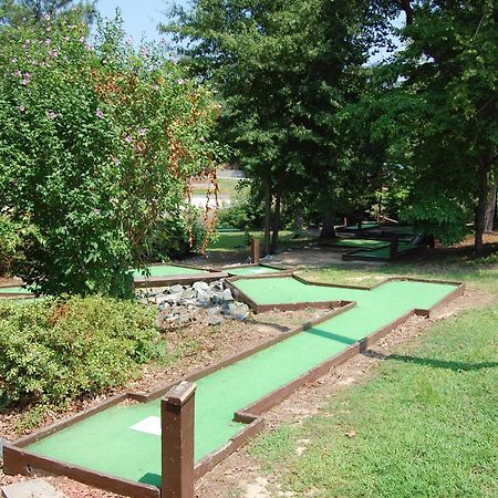 Forest Lake Camping Resort Cabin 18 Advance Εξωτερικό φωτογραφία