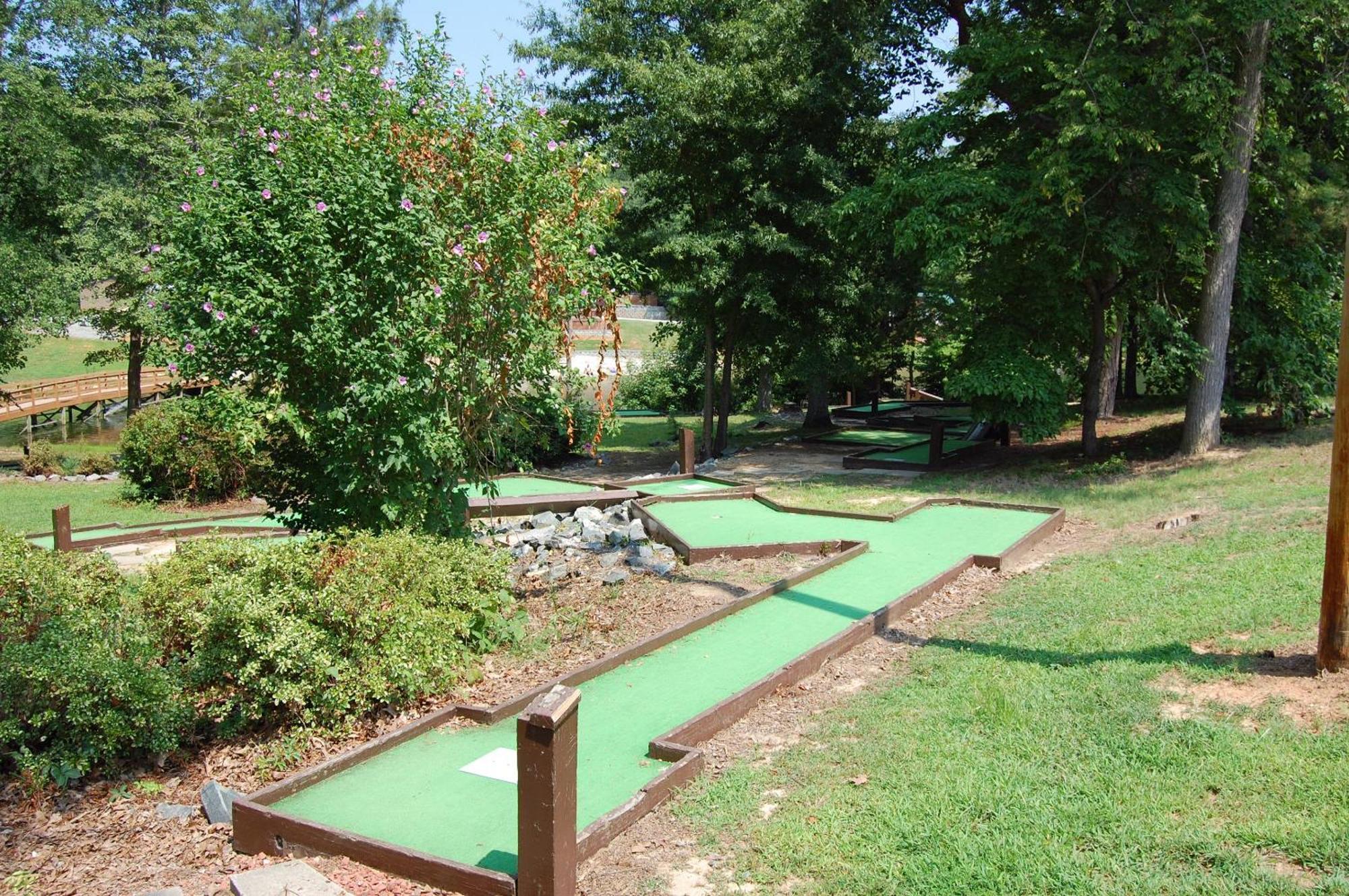 Forest Lake Camping Resort Cabin 18 Advance Εξωτερικό φωτογραφία